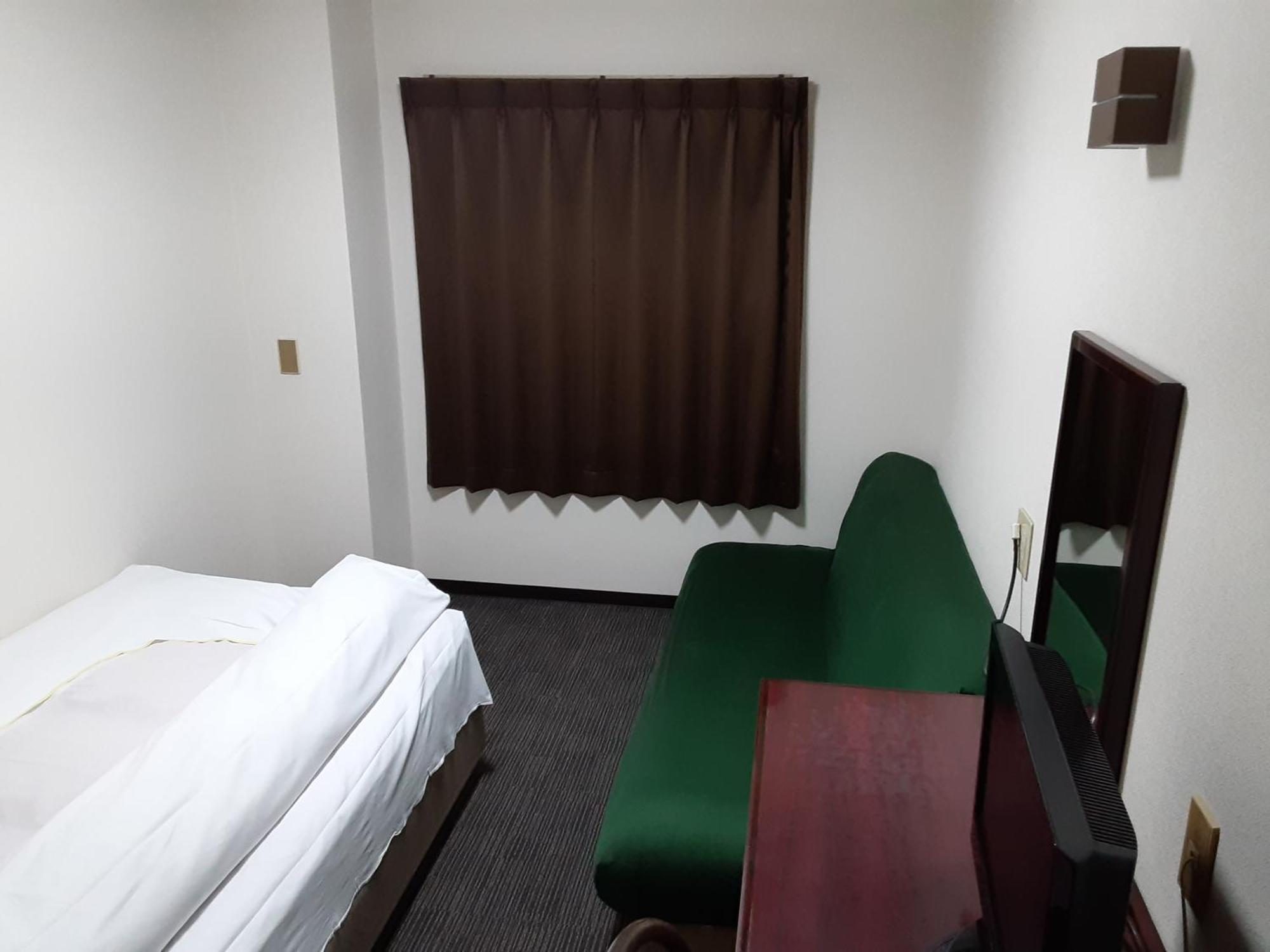 Aoi Business Hotel Fukuyama Exteriör bild
